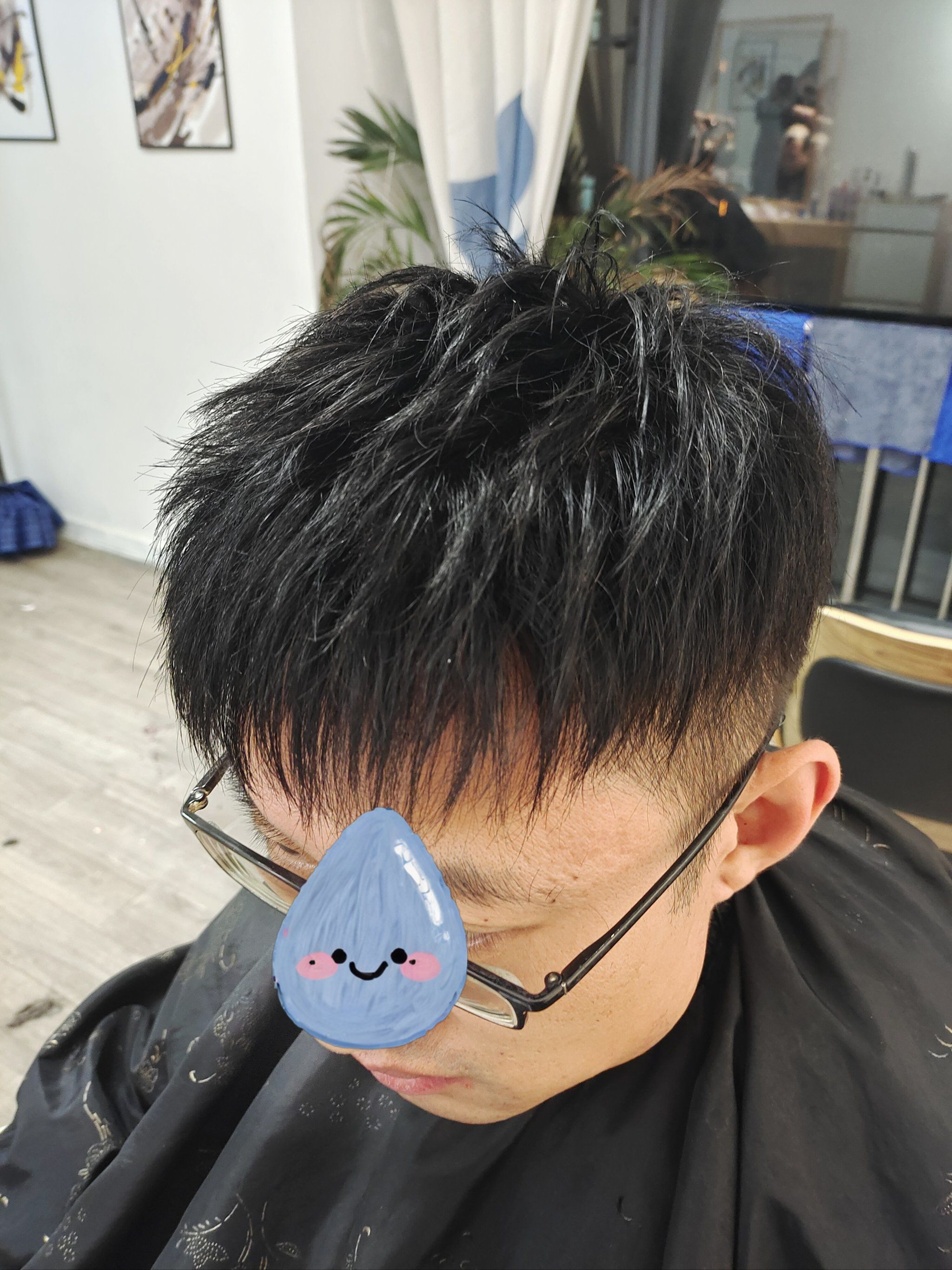 男士发型 我一直觉得自己的头发太细软塌头发又少对脸型造成了一定