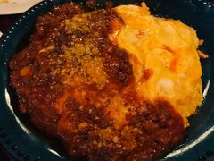 红烩牛肉蛋包饭-羽深肉铺 Steak & Wine