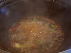 -哈尔滨烧烤·山河村铁锅炖(交大店)