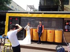 -燕西婚纱摄影工作室(友盛上都写字楼店)