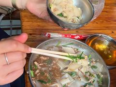 -正宗杨记普洱酸醋米线(总店)