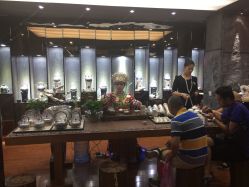 -凤凰县苗族银饰锻制技艺传习所