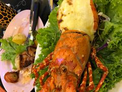 -J Daeng Seafood