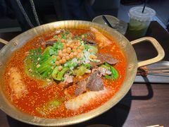 -张翻越·川渝冒菜·武汉黑鸭煲(城北万象城店)