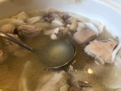 泰式椰青鸡汤-南沙游艇会·大兵船餐厅