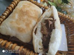 -李春秋驴肉火烧总店