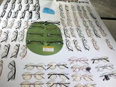 -现代眼镜批发城(台东三路店)