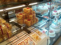 面包甜点陈列柜-金凤成祥(草桥店)