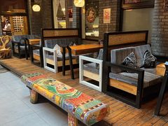 -苹果树下艺术餐厅(宋庄店)
