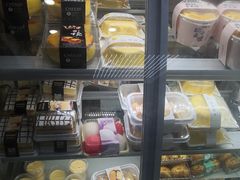 面包甜点陈列柜-爱心面包(建设中路店)