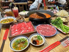 -袁山山重庆火锅(丈八北路店)