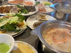 -遇上西雅图多融合海鲜自助餐厅(中房金谊广场店)