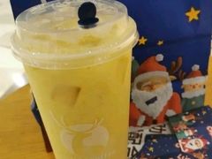 轻盈版杨枝甘露-瑞幸咖啡(深圳红山6979店)