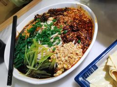 -滇铺子(欣都龙城店)