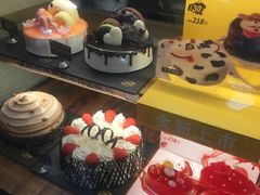-DQ·蛋糕·冰淇淋(大宁国际商业广场店)