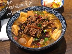 -粉家柳州螺蛳粉(杨宅路店)