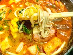 -锅神麻辣烫