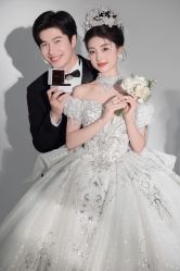 -梵汐婚纱摄影(东方之门店)