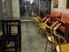 等位区-星巴克(南宁民歌湖店)