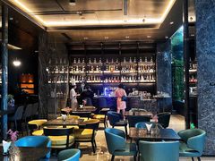 -星河吉酒店-BOND大堂吧·咖啡·简餐