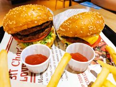 -The Habit Burger Grill 哈比特汉堡(复兴soho店)