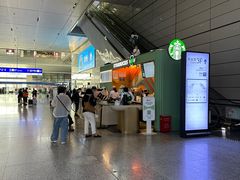 -星巴克(上海虹桥站2A检票口)