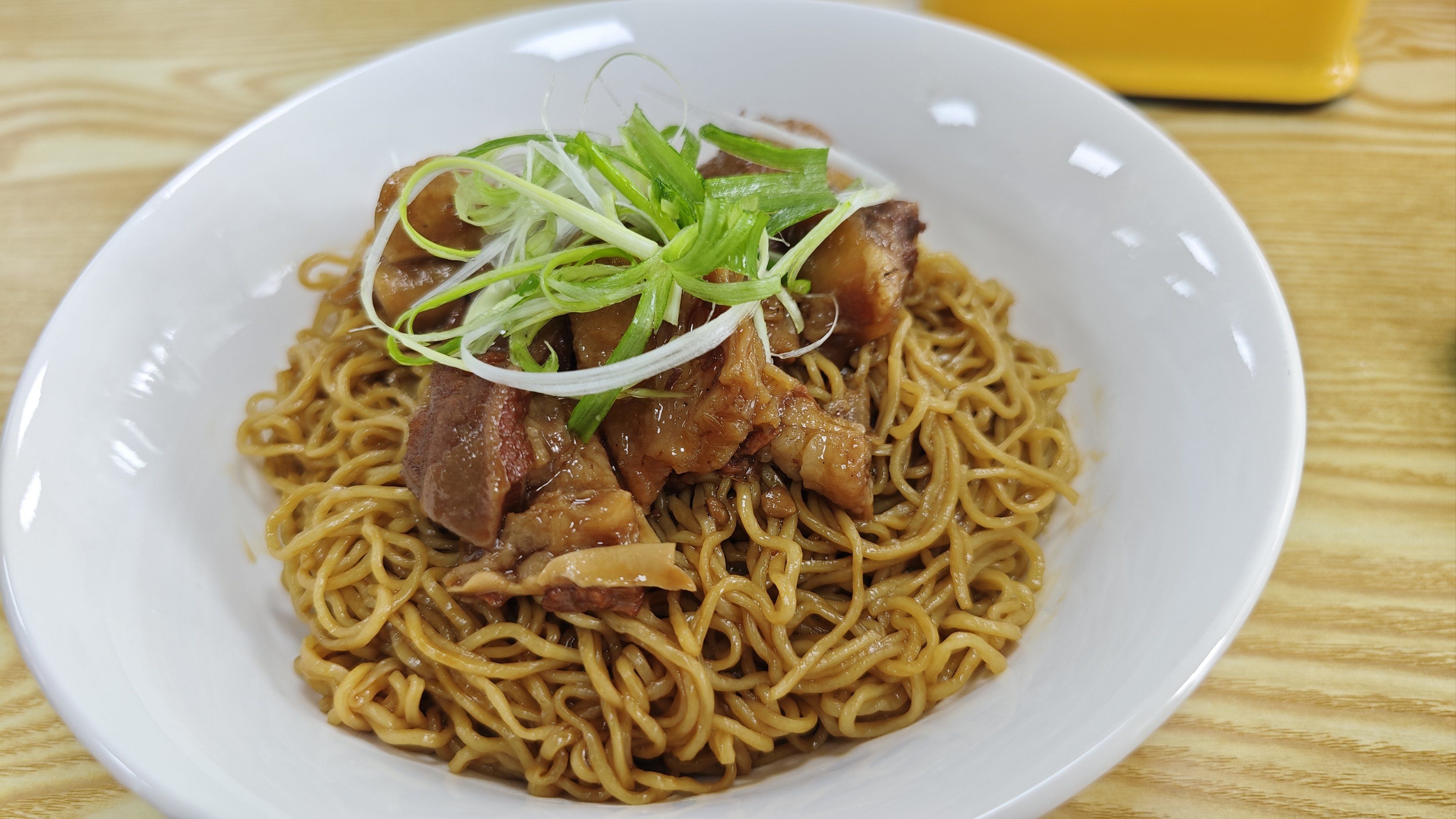 永宁牛腩捞面天花板[色]