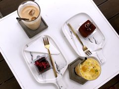 -UNI UNI(环亚凯瑟琳店)