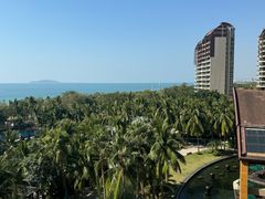 -三亚湾海居雅高铂尔曼度假酒店