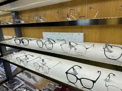 -优医视平价眼镜蔡司依视路折扣工厂店(德胜门店)