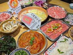 -洱火云南酸菜牛肉火锅(石景山当代商城店)