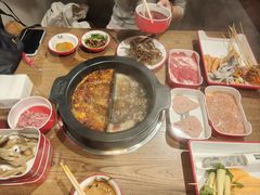 -言玖鲜火锅串串披萨自助(益田假日店)