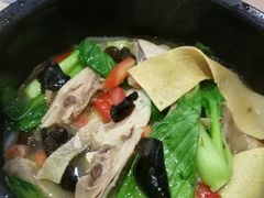 -蒙自源米线大王(东站店)