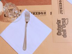 餐具摆设-Osteria dell'Orsa