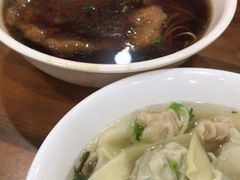 -潘国仙耳光馄饨(黄家阙路店)