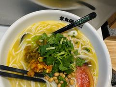 -蒙自源米线大王(花园城商场店)