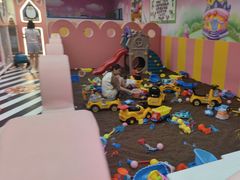 -孩子王童乐园(广州南沙万达店)