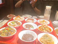 -蓝田九大碗民俗食府(蓝田店)