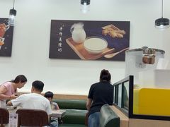 -佰搭果·广式茶餐厅(西华路店)