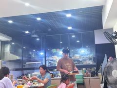 -老何家后安粉·糟粕醋海鲜火锅(三亚湾椰梦长廊店)