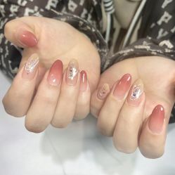 -UU·NAIL美甲美睫專門店