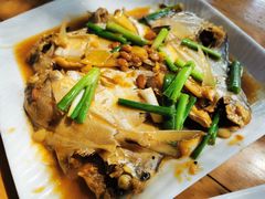 -黄记四更烤乳猪店