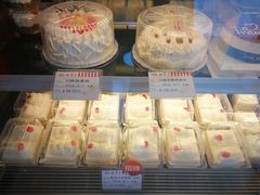 -红宝石·鲜奶小方·海派西点房(南丹店)