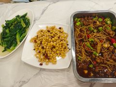 -江城燕子大排档(江汉路步行街店)