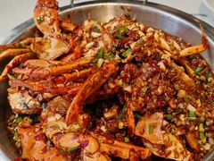 -凤凰路何眼镜香辣蟹(花果园店)