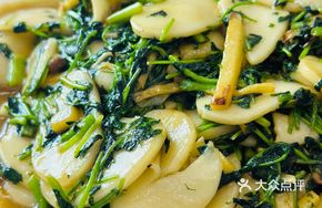 Cabbage Seed Fried Rice Noodles