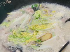 -陈大锅·岳阳鱼馆·地道岳阳菜(美食街店)