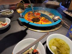 吼堂酸菜好好锅-吼堂老火锅(太古里总店)