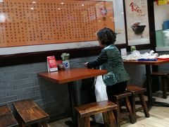 -秦人美食(中山医店)