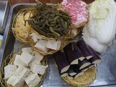 -屯老二农家铁锅炖·行业领军者(梅江店)